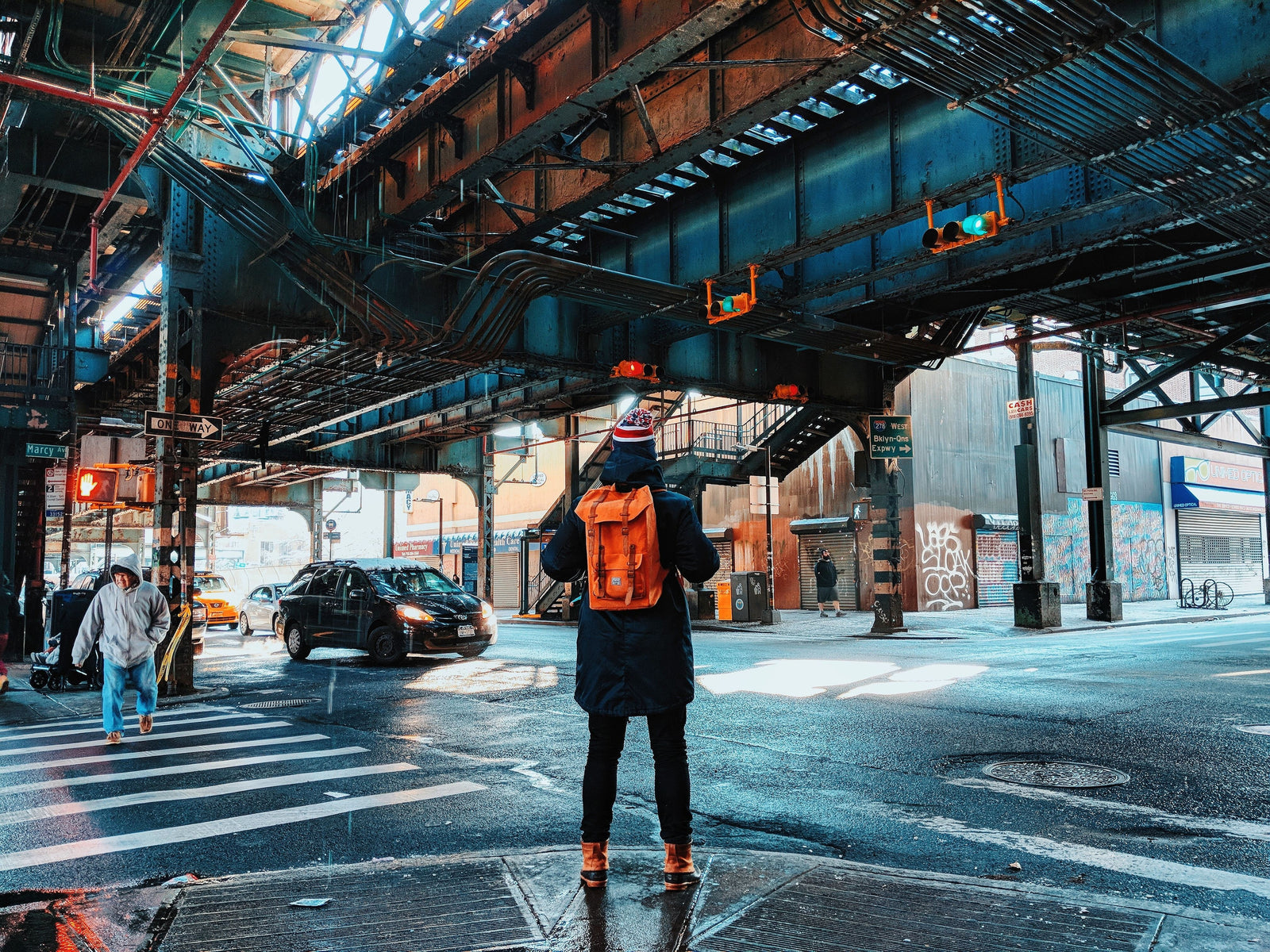 Reiziger met een rugzak in New York